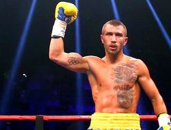 фото - Ломаченко нокаутировал Мартинеса