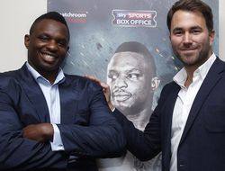 фото - Херн гарантирует: победитель боя Уайт–Браун оспорит титул чемпиона мира