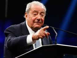 фото - Арум не видит смысла в поединке Пакьяо–Макгрегор, но готов помочь его устроить