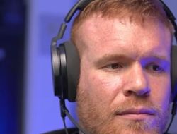 фото - В UFC хотят избавиться от бойцов, которые удерживают соперника на канвасе — топ-тренер