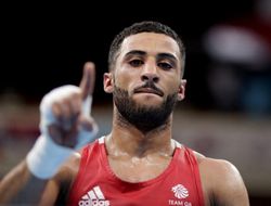 фото - Вторая досрочная победа олимпийского чемпиона Яфая: видео