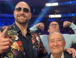 фото - Бой Фьюри – Усик. Легендарный Макгуиган определился с фаворитом