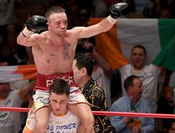 фото - Чемпион Дохейни подписался у Херна — уже запланирована объединительная схватка