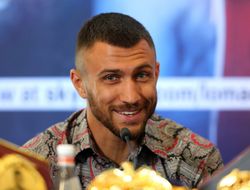 фото - Ломаченко и Комми согласовали условия боя — источник