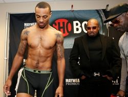 фото - Фиаско Пирсона: один из топ-проспектов компании Мэйуэзера терпит неудачу