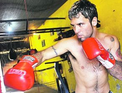 фото - Чавес: «Буду драться с Риосом так, как это делал Пакьяо»