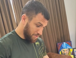 фото - Василий Ломаченко не исключает, что отправится в UFC