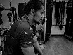 фото - Супертяж Теремоана узнал имя дебютного соперника — он из Украины, а бой на выходных