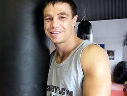 фото - Соперником Рикки Хэттона может стать Майкл Кацидис