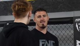 Внезапно? Чемпион-тяжеловес Аспиналл рассуждал о выходе на пенсию