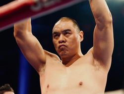 фото - Фьюри может сразиться с Чжаном Чжилеи уже летом — ESPN