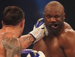 фото - Бывший соперник Усика дал совет Джошуа, как победить украинца