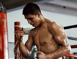 фото - Хайме Мунгиа уходит в средний вес