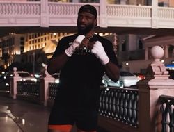 фото - «Бить, бить, бить и снова бить». Аджагба уверен, что Мартин его боится