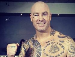 фото - Австралийский супертяжеловес Лукас Браун быстро расправился с Гриром