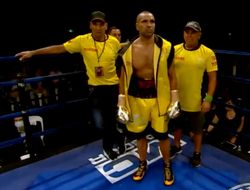 фото - Австралийская легенда Мандин влетел нокаутом Зерафе и завершил карьеру: видео