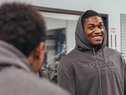 фото - Андерсон выступит на разогреве у Шакура, классный соперник у Хуни, легенды UFC подерутся на голых кулаках