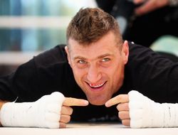 фото - Мариуш Вах вернулся в бокс, побив «Шикарного» серба