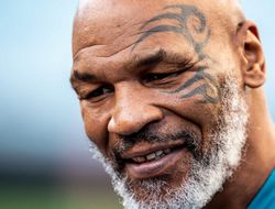 фото - Дэйна Уайт обратился к Майку Тайсону: Дядька, тебе уже 53 года! Остановись!