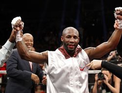 фото - Угас перебоксировал Фигероа в отборочном поединке по версии WBC