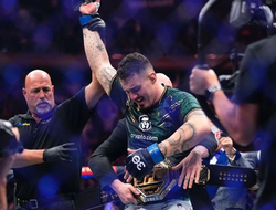 фото - Аспиналл обратился с просьбой к Джонсу. Как считаете, это было бы уместно?