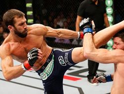 фото - UFC Fight Night в Сиднее: гильотина Рокхолда «сломала» Биспинга