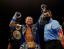 фото - 40-летний Головкин — объединённый чемпион мира: видео