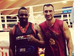 фото - Уайта огорчило «нелепое» предложение от Джошуа, он готов драться с Кличко