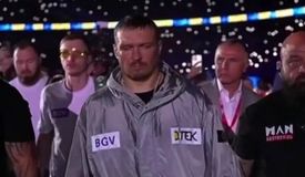 Усик нокаутировал Дюбуа: видео