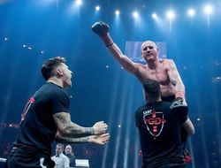 фото - Джордж Гроувз просит отсрочку финала: Без меня будет уже не то!