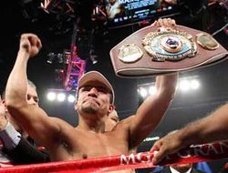 фото - Хуан Мануэль Маркес не хочет отказываться от титула WBO в 63,5 кг