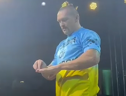 фото - Открытая тренировка Усика и Джошуа перед реваншем: видео