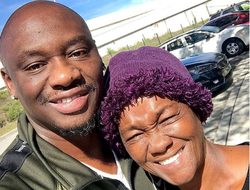 фото - Ломаченко играет в хоккей, Тарвер благодарит маму за порку, Бетербиев завершил сбор — соцсети 