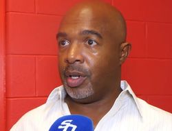 фото - «Это делает Усика особенным бойцом». Тренер Фьюри о реванше Усика и Дюбуа