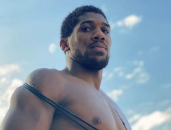 фото - Руис комментирует приход в команду Канело, а Теофимо рассказал о своей зависимости — соцсети 