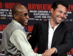 фото - Де Ла Хойя: Мэйуэзер вернётся и проведёт ещё несколько боёв