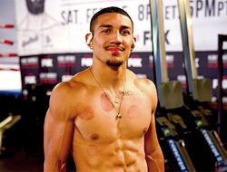 фото - «Ни плюхи, ни характера». Теофимо Лопес — о бое Хэйни–Линарес