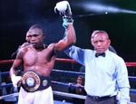 Проспект Адамес без проблем побил экс-чемпиона Молину