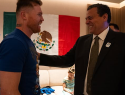 фото - Мегафайт Канело – Кроуфорд получил новую дату