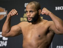 фото - Даниэль Кормье: Чтобы меня побить, недостаточно быть просто сильным