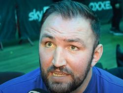 фото - Джошуа назвали деревяшкой, готовы разбить его в блицкриге