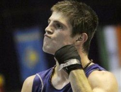 фото - Евгений Хитров выиграл второй бой в профи