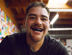 фото - Энди Руис хочет драться с Уайлдером: «Это легко можно организовать»