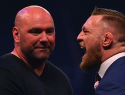 фото - Когда Конора Макгрегора лишат титула? Дэйна Уайт внёс ясность