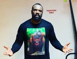 фото - Победа Джозефа Паркера над Фа не впечатлила Чисору: «Ни тот, ни другой не внушали страха»