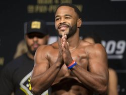 фото - Экс-чемпион UFC Рашад Эванс объявил о завершении карьеры