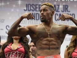 фото - Как Джонс побил Тони, так и Лопес побьёт Ломаченко — экс-претендент Головкина и Сондерса