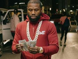 фото - Миллиардер Мейвезер «владеет» девятью небоскрёбами — он так выразился