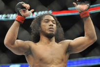 Видео боя: Бен Хендерсон – Рафаэль дос Аньос, HD 720