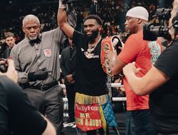 фото - Эннис проведёт защиту полутитула в июле. Вы будете довольны оппонентом